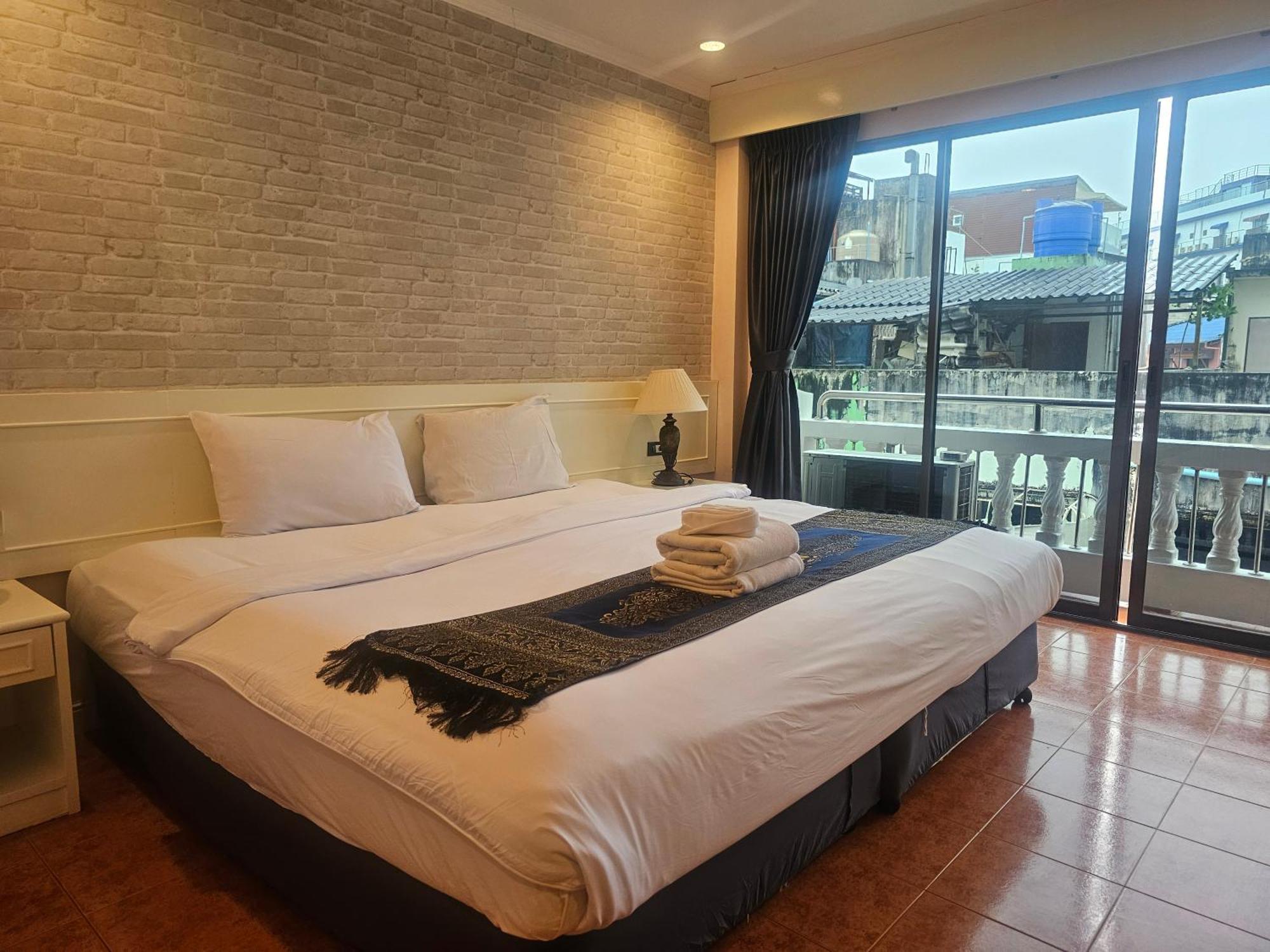 Patong Central Residence & Apartment חדר תמונה